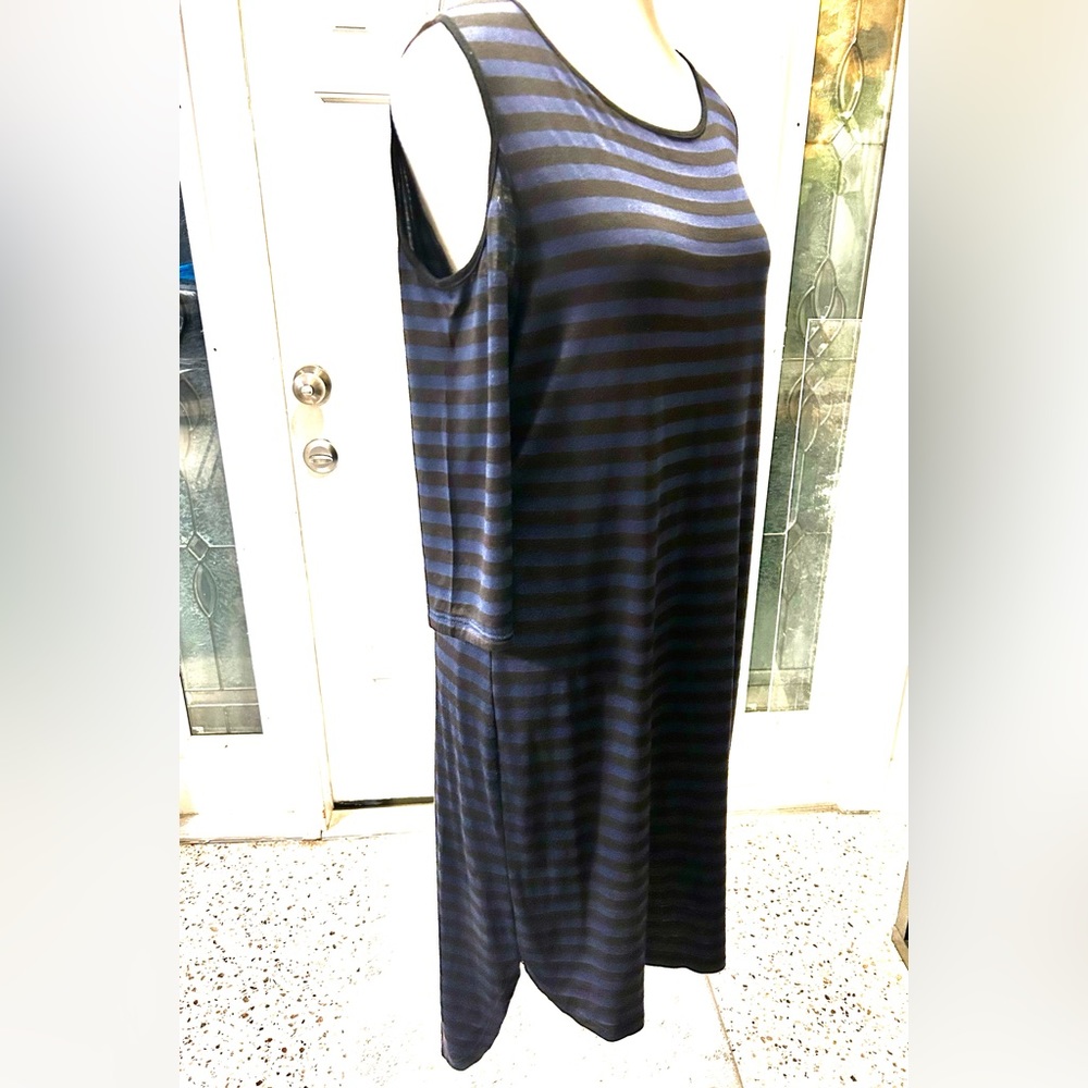 Peekaboo shoulder dress